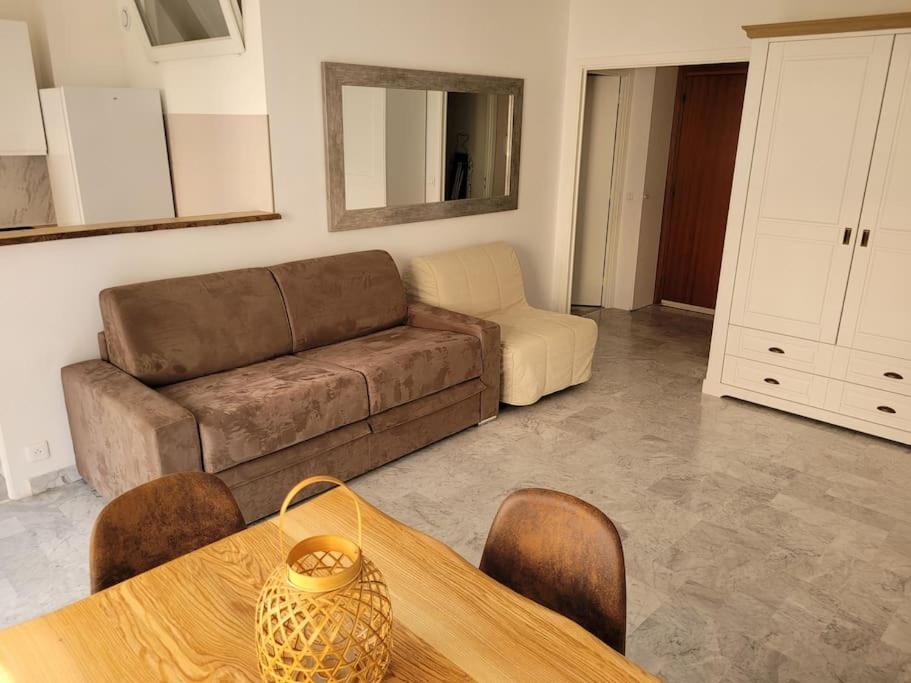 Studio Entre Plages Et Monaco Climatise Parking Рокебрюн — Кап-Мартен Экстерьер фото