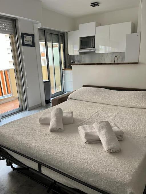 Studio Entre Plages Et Monaco Climatise Parking Рокебрюн — Кап-Мартен Экстерьер фото