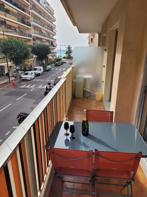 Studio Entre Plages Et Monaco Climatise Parking Рокебрюн — Кап-Мартен Экстерьер фото