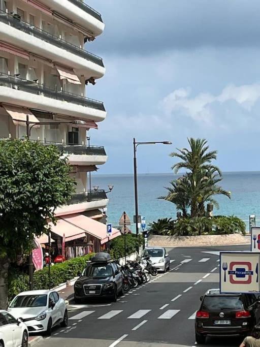 Studio Entre Plages Et Monaco Climatise Parking Рокебрюн — Кап-Мартен Экстерьер фото